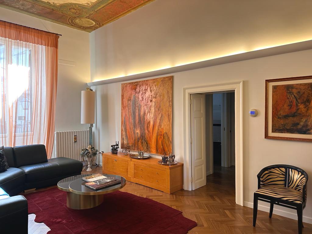 Prestigioso appartamento d'epoca con cantinola